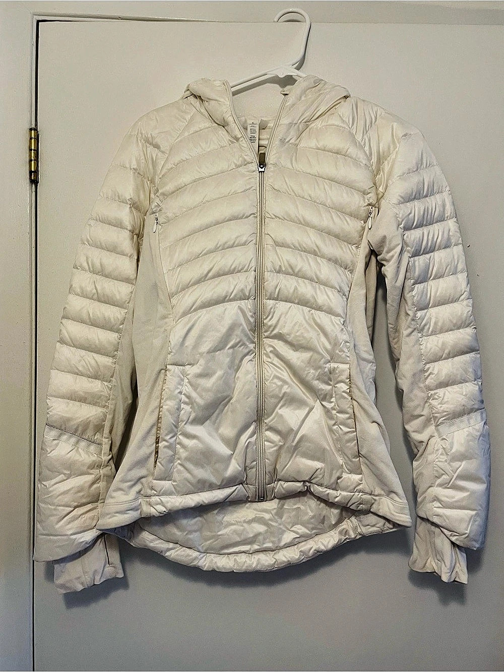 lululemon Down for It All Hooded Jacket White Size 6